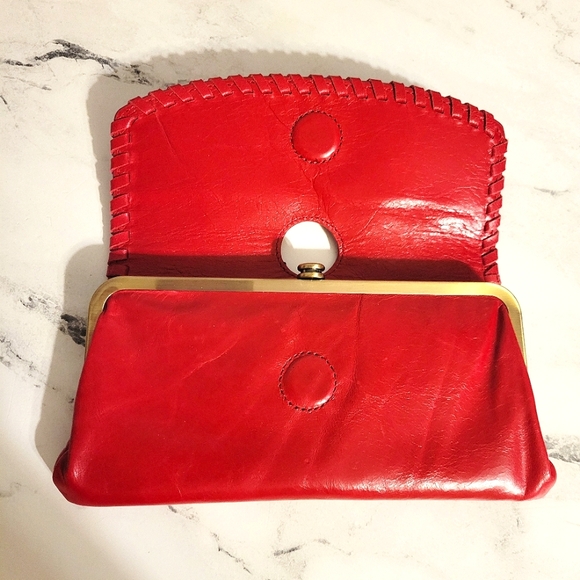 NWT HOBO Gorgeous Cherry Red 'Spirit' Leather Wallet With Wanderlust Lining - Picture 3 of 6